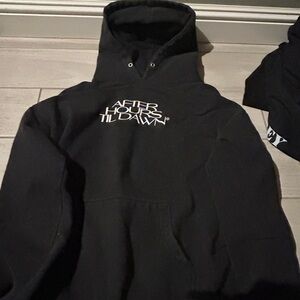 The Weeknd After Hours Till Dawn Tour Graphic Hoodie size large as is condition